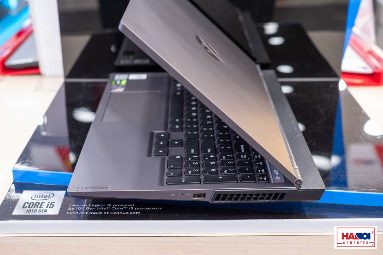 Laptop Lenovo Legion 5 Pro tản nhiệt tốt và độ hoàn thiện cao